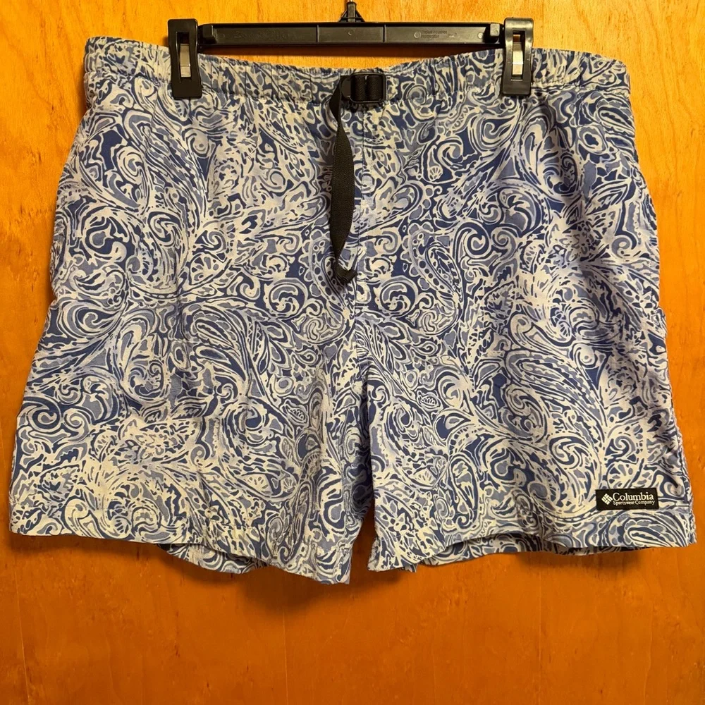 Columbia men swim
